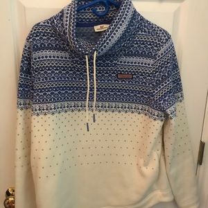 Vineyard vines sweatshirt